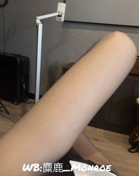 情不自禁免费观看全集粤语版_超清电影免费在线